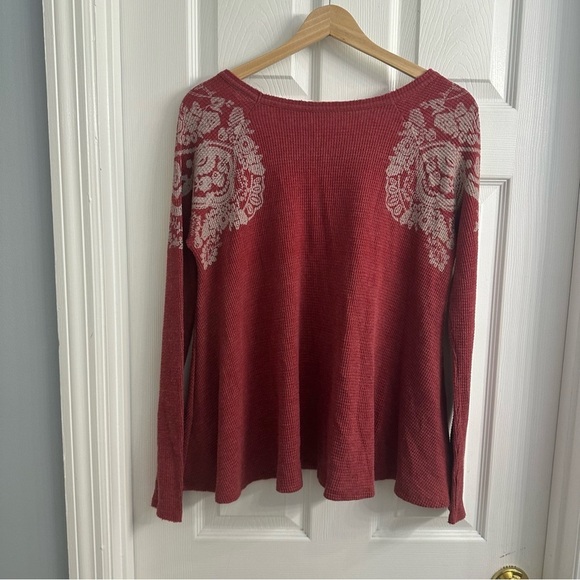 Free People Sweater Top Flowy Thermal Babydoll Western Boho Red Fall Size Small - Picture 4 of 7